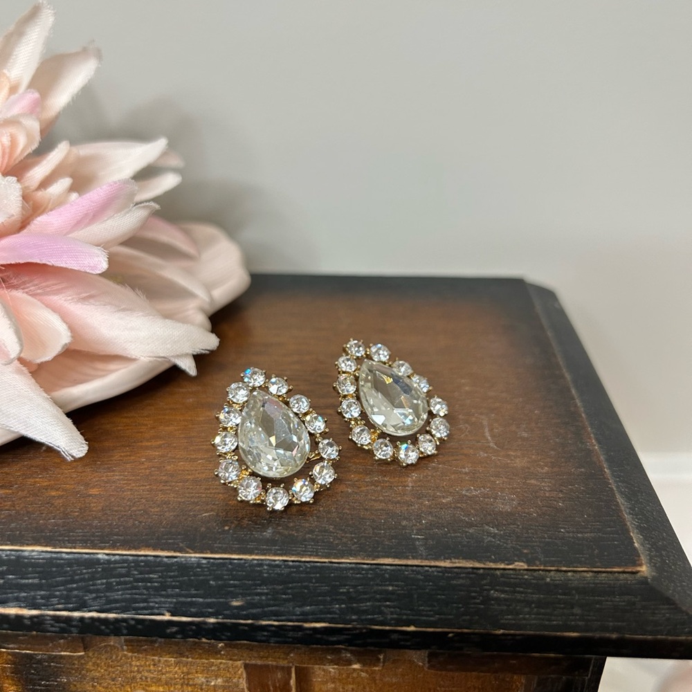 Vintage Rhinestone Stud Earrings | Mid-Century Glam jewelry, 1950 to 1960